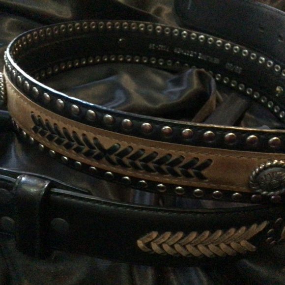 Leather Hand tooled belt with conch studs leather details sz 38/95 - Picture 2 of 10